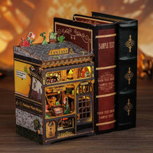 Afbeelding in Gallery-weergave laden, Book Nook - Fantasieplantenzaak