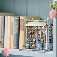 Afbeelding in Gallery-weergave laden, Miniatuurhuisje - Anna's Blauwe Bloesem