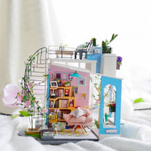 Afbeelding in Gallery-weergave laden, Miniatuurhuisje Dora’s Loft