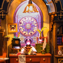 Afbeelding in Gallery-weergave laden, Miniatuurhuisje De Magische Studie