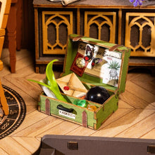 Afbeelding in Gallery-weergave laden, Miniatuurhuisje De Magische Studie