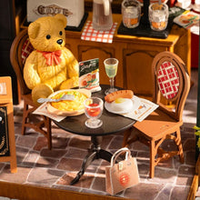 Afbeelding in Gallery-weergave laden, Miniatuurhuisje Tipsy Restaurant