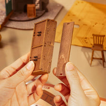 Afbeelding in Gallery-weergave laden, Miniatuurhuisje Tipsy Restaurant