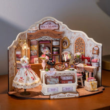 Afbeelding in Gallery-weergave laden, Miniatuurhuisje - Elsa's naaistudio