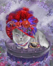 Afbeelding in Gallery-weergave laden, Diamond Painting - Kat met hoed en ketting dieren, katten, Diamond Painting Dieren