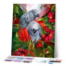 Afbeelding in Gallery-weergave laden, Diamond Painting - Rode en grijze papegaaien dieren, vogels, Diamond Painting Dieren, papegaaien