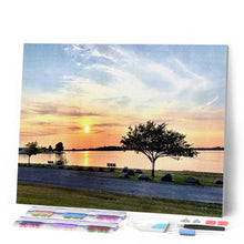Afbeelding in Gallery-weergave laden, Diamond Painting - Gouden Meer Diamond Painting Landschappen, landschappen