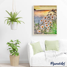 Afbeelding in Gallery-weergave laden, Diamond Painting - Madeliefjes in de buurt van het meer Diamond Painting Bloemen, bloemen
