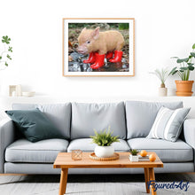 Afbeelding in Gallery-weergave laden, Diamond Painting - Knorretje en rode laarzen dieren, Diamond Painting Dieren