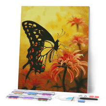 Afbeelding in Gallery-weergave laden, Diamond Painting - Zwaluwstaart en Oranje Bloemen