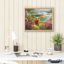 Afbeelding in Gallery-weergave laden, Diamond Painting - Schotse Hooglander in de lentevallei