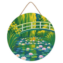 Afbeelding in Gallery-weergave laden, Diamond Painting op Houten Schijf - Waterlelies en Japanse brug - Monet