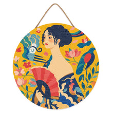Afbeelding in Gallery-weergave laden, Diamond Painting op Houten Schijf - Dame met waaier - Klimt