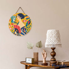 Afbeelding in Gallery-weergave laden, Diamond Painting op Houten Schijf - Dame met waaier - Klimt