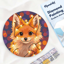 Afbeelding in Gallery-weergave laden, Diamond Painting op Houten Schijf - Kleine Vos met Lichtbollen
