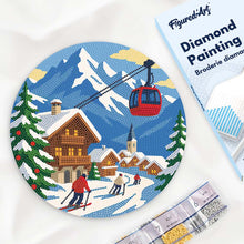 Afbeelding in Gallery-weergave laden, Diamond Painting op Houten Schijf - Wintervakantie in de Alpen