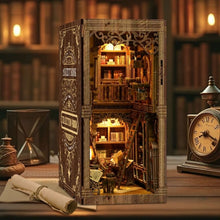Afbeelding in Gallery-weergave laden, Book Nook - Zaal van de Oude Boeken Figured'Art