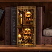Afbeelding in Gallery-weergave laden, Book Nook - Zaal van de Oude Boeken