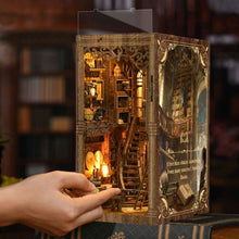 Afbeelding in Gallery-weergave laden, Book Nook - Zaal van de Oude Boeken