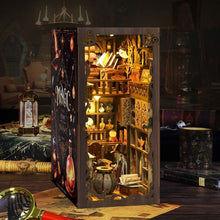 Afbeelding in Gallery-weergave laden, Book Nook - De Kamer van de Alchemist Figured'Art