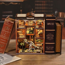 Afbeelding in Gallery-weergave laden, Book Nook - De Jurassic Galerij