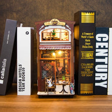Afbeelding in Gallery-weergave laden, Book Nook - Koffiehuis