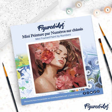 Afbeelding in Gallery-weergave laden, Mini Schilderen op Nummer met Frame - Camelia's Slapende Schoonheid