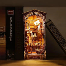 Afbeelding in Gallery-weergave laden, Book Nook - Magische Wereld