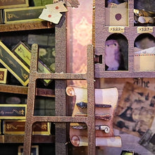Afbeelding in Gallery-weergave laden, Book Nook - Toverstaf Winkel