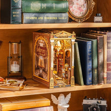 Afbeelding in Gallery-weergave laden, Book Nook - Kasteelbibliotheek