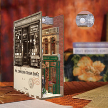 Afbeelding in Gallery-weergave laden, Book Nook - 84 Charing Cross Road