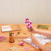 Afbeelding in Gallery-weergave laden, 3D Puzzel - Paarse Mottenorchidee
