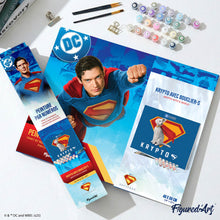 Afbeelding in Gallery-weergave laden, Schilderen op Nummer - Superman - Krypto met “S”-schild