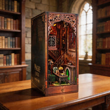 Afbeelding in Gallery-weergave laden, Book Nook - Hoggs Magische Bibliotheek Figured'Art