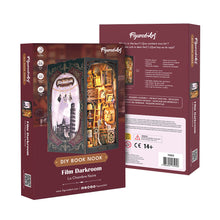 Afbeelding in Gallery-weergave laden, Book Nook - Donkere Kamer