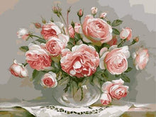 Afbeelding in Gallery-weergave laden, Schilderen op Nummer - Boeket roze bloemen op een kleine tafel