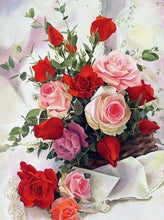 Afbeelding in Gallery-weergave laden, Diamond Painting - Rozen mooie bloemen 40x50cm reeds ingelijst